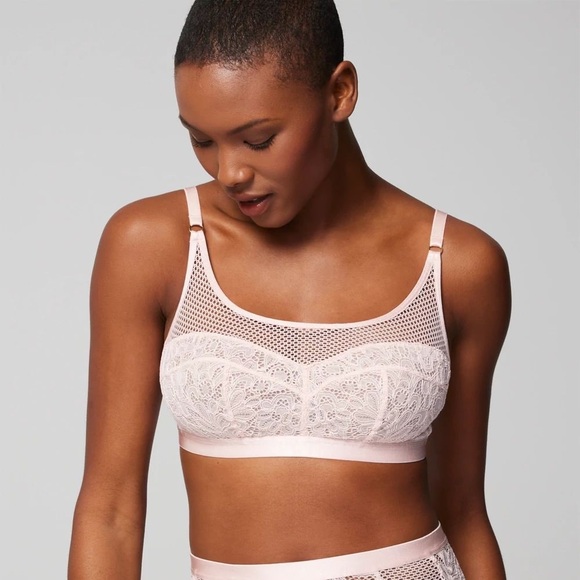Soma Other - NWT! Soma light pink lace mixed media bralette XL